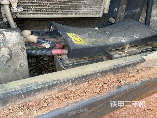 電瓶(大件艙室) 電瓶(大件艙室)