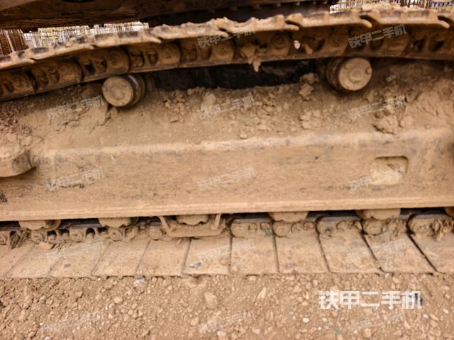 左側(cè)行走馬達(dá)蓋板(行走機(jī)構(gòu)) 左側(cè)行走馬達(dá)蓋板(行走機(jī)構(gòu))