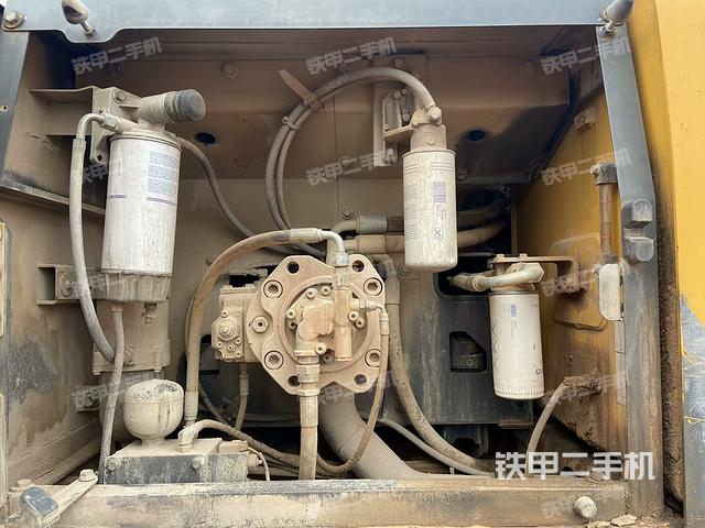 液壓泵室(大件艙室) 液壓泵室(大件艙室)