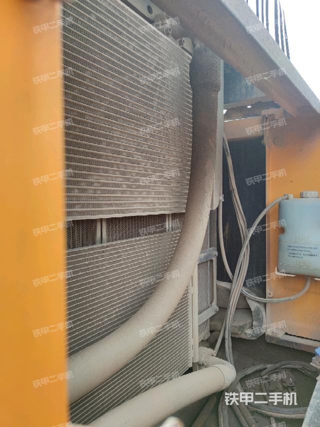 散熱器正面（大件艙室）