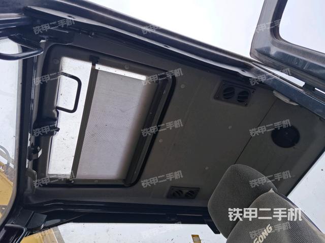頂棚整體(駕駛室部分) 頂棚整體(駕駛室部分)