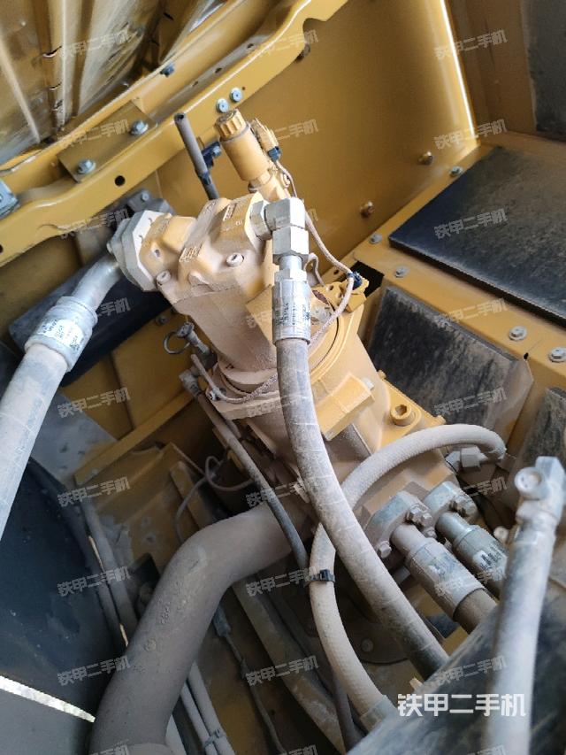 液壓泵室(大件艙室) 液壓泵室(大件艙室)