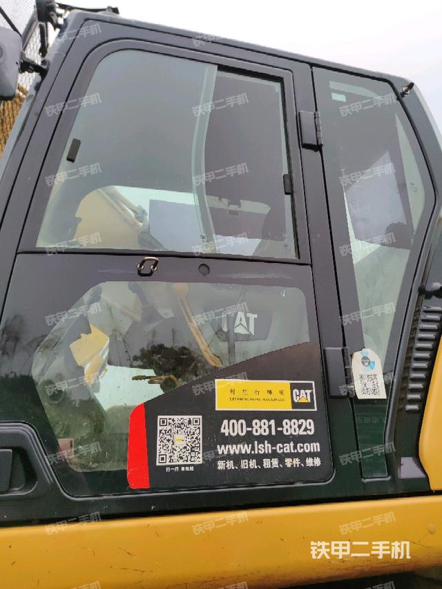 駕駛室正側(cè)(駕駛室部分) 駕駛室正側(cè)(駕駛室部分)