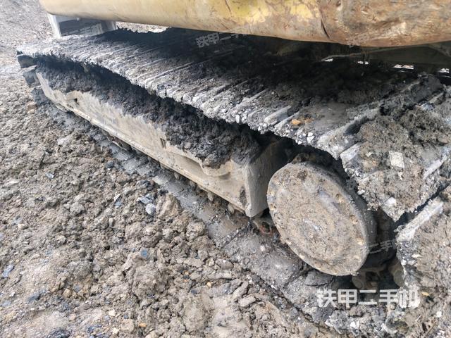 左侧履带整体 （行走机构）