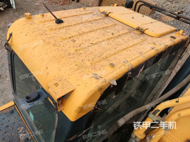 駕駛室頂部俯視（上車部件）