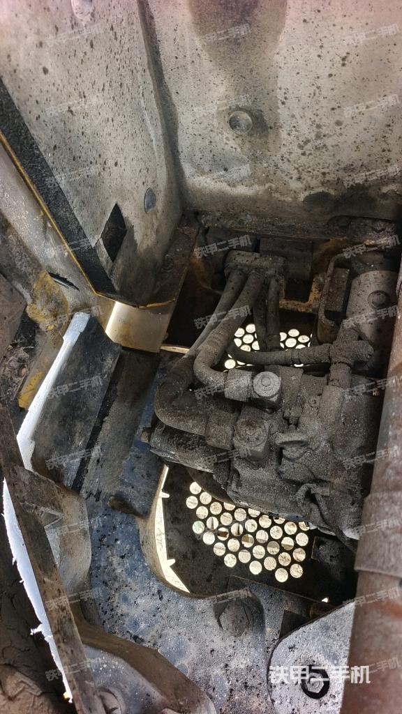 液壓泵室(大件艙室) 液壓泵室(大件艙室)
