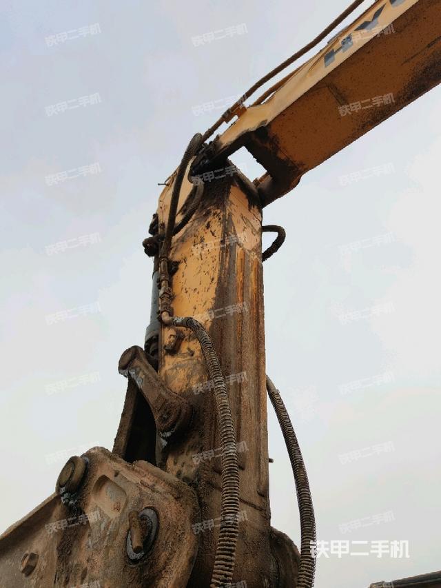 小臂整體左后（工作和回轉(zhuǎn)裝置）