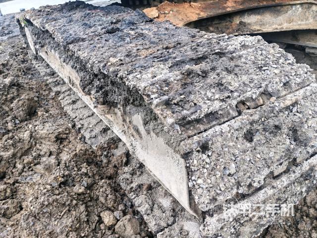 右侧履带整体（行走机构）