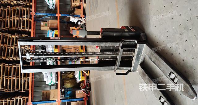 整機(jī)右后45°(設(shè)備外觀及核心部件) 整機(jī)右后45°(設(shè)備外觀及核心部件)