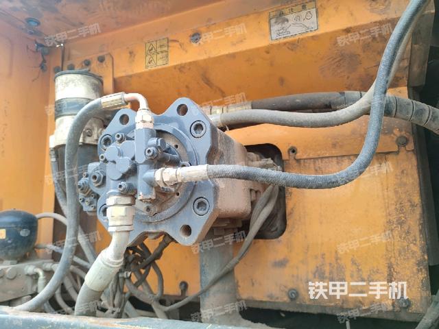 液壓泵斜45?左（大件艙室）