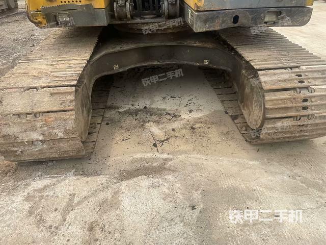 單側履帶整體（整機外觀）