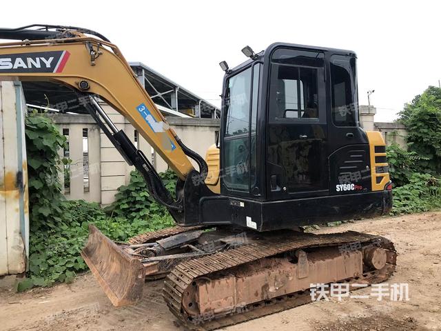 三一重工SY60C挖掘機(jī)
