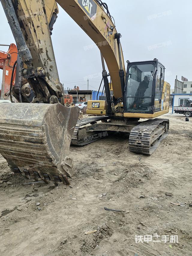 驾驶室整体（整机外观）