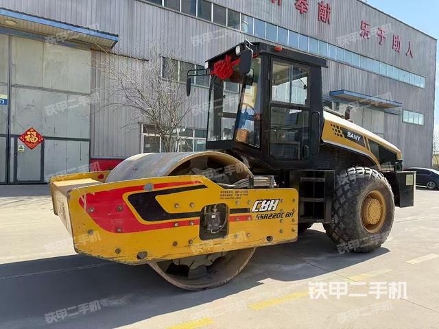 三一重工SSR220C-8H壓路機