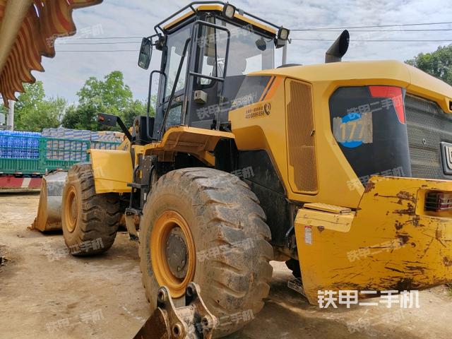 柳工CLG856H装载机的设备实拍-第3张实拍照片