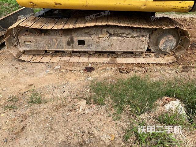 左側行走馬達蓋板（行走機構）