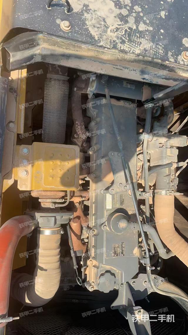 发动机整体俯视(整机外观) 发动机整体俯视(整机外观)