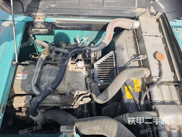 發(fā)動機整體俯視(整機外觀) 發(fā)動機整體俯視(整機外觀)