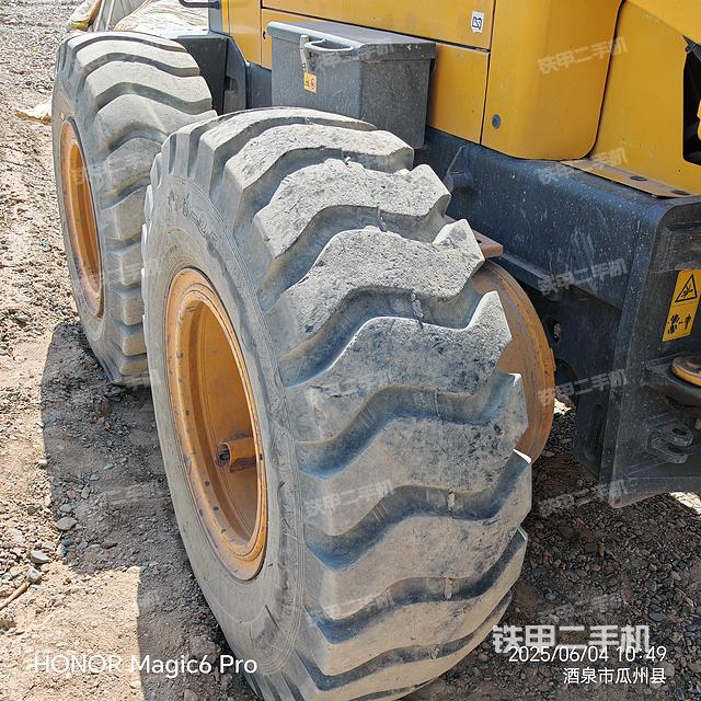 整机右后45°（设备外观及核心部件）