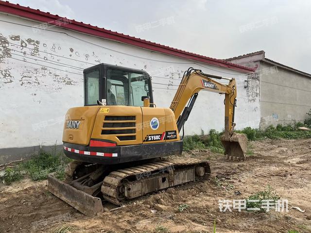 整機右后45°(整機外觀) 整機右后45°(整機外觀)