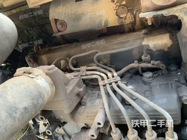 发动机整体俯视(整机外观) 发动机整体俯视(整机外观)