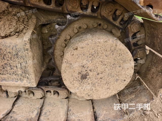 右驅(qū)動(dòng)輪（行走機(jī)構(gòu)）