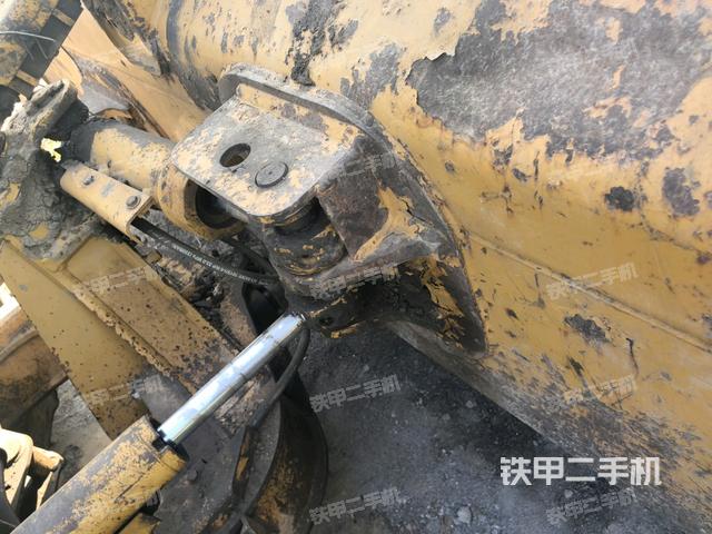 左引導(dǎo)輪(推土機底盤及工作裝置) 左引導(dǎo)輪(推土機底盤及工作裝置)