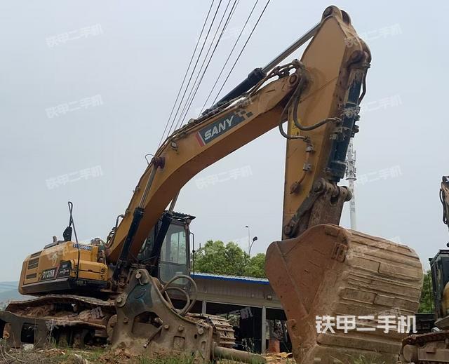 整机右后45°(整机外观) 整机右后45°(整机外观)