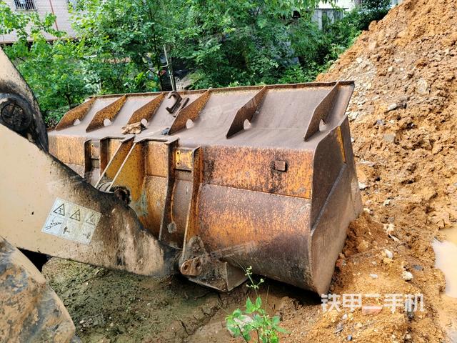 鏟斗前45°(工作裝置) 鏟斗前45°(工作裝置)