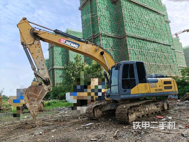 徐工XE205DA挖掘機(jī)