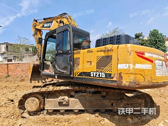 三一重工SY205C挖掘機(jī)