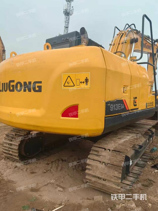 整机右后45°(整机外观) 整机右后45°(整机外观)