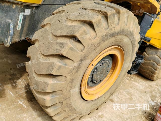右后輪(行走機構(gòu)) 右后輪(行走機構(gòu))