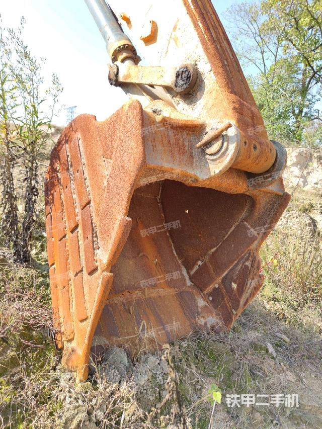 鏟斗右后整體(工作和回轉裝置) 鏟斗右后整體(工作和回轉裝置)
