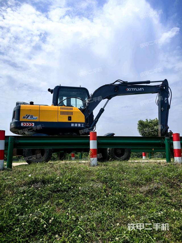 右后45(整機(jī)外觀) 右后45(整機(jī)外觀)