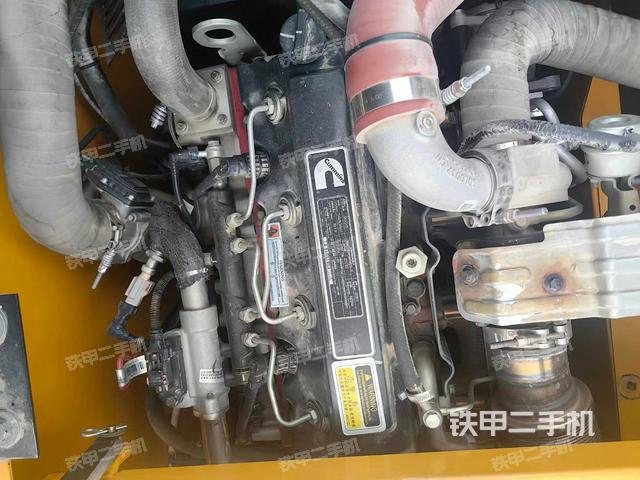 发动机整体俯视(整机外观) 发动机整体俯视(整机外观)