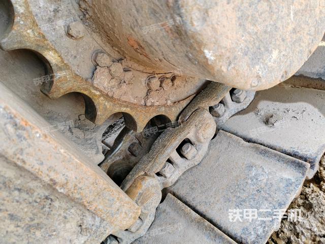 右导向轮(行走机构) 右导向轮(行走机构)