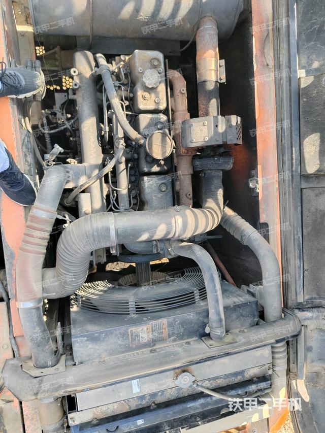 气门室盖螺丝特写(上车部件) 气门室盖螺丝特写(上车部件)