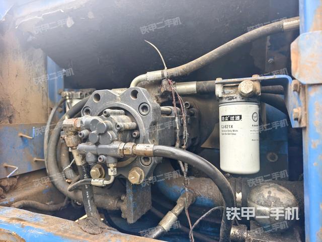 液壓泵斜45?右（大件艙室）