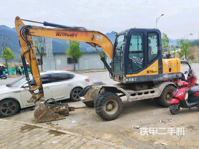 新源XYB75W-9挖掘機