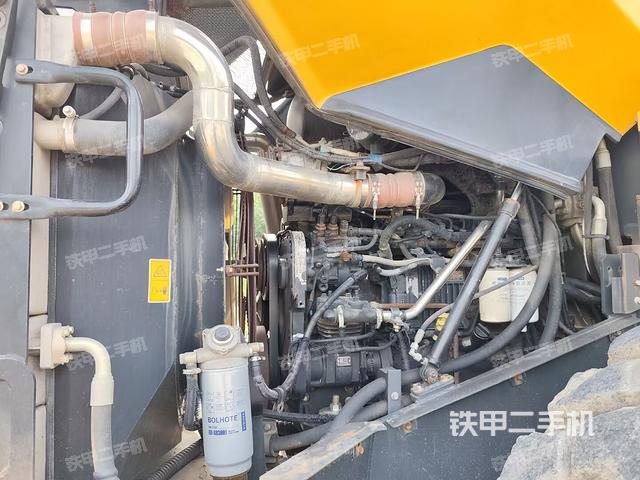 發(fā)動機(jī)側(cè)面2(動力系統(tǒng)) 發(fā)動機(jī)側(cè)面2(動力系統(tǒng))