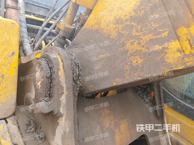 大臂根部?斜視(工作和回轉(zhuǎn)裝置) 大臂根部?斜視(工作和回轉(zhuǎn)裝置)