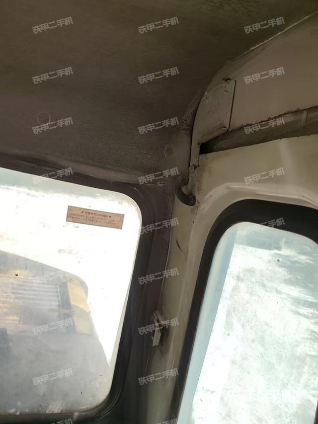 座椅后部(駕駛室部分) 座椅后部(駕駛室部分)