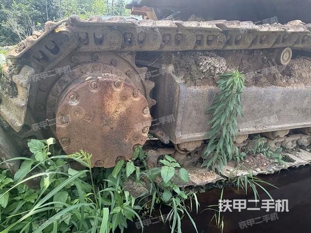 左側(cè)履帶整體?(行走機(jī)構(gòu)) 左側(cè)履帶整體?(行走機(jī)構(gòu))