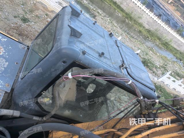 駕駛室頂部俯視(上車部件) 駕駛室頂部俯視(上車部件)