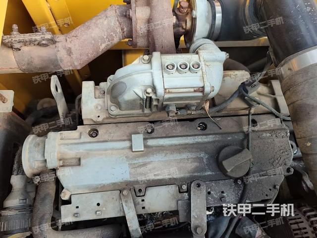 气门室盖螺丝特写(上车部件) 气门室盖螺丝特写(上车部件)