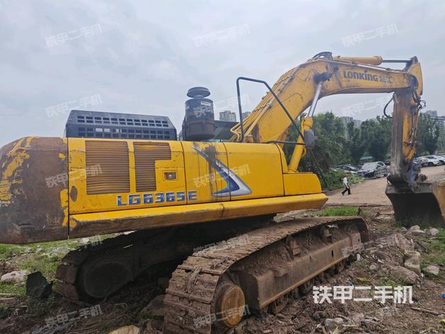 右后45(整機(jī)外觀) 右后45(整機(jī)外觀)