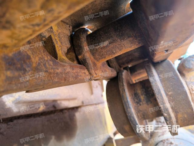 左引导轮（推土机底盘及工作装置）