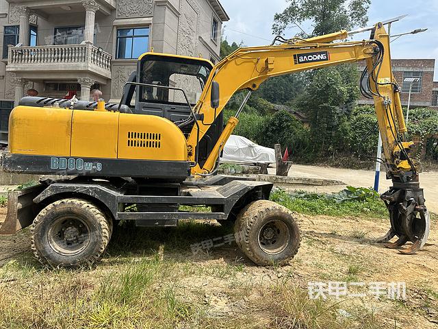 单侧履带整体（整机外观）