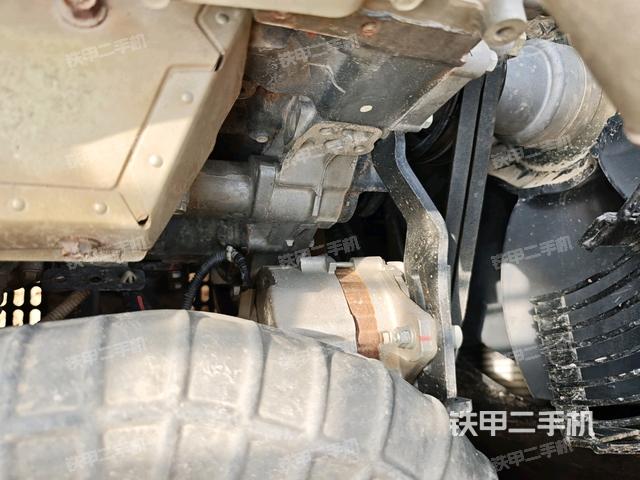 增压器特写(上车部件) 增压器特写(上车部件)
